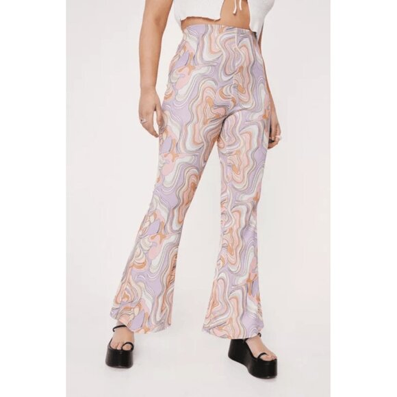 nwt NASTY GAL Marble-Print High-Waisted Pull-On Flare Pants - Plus Size 18 - Picture 2 of 13